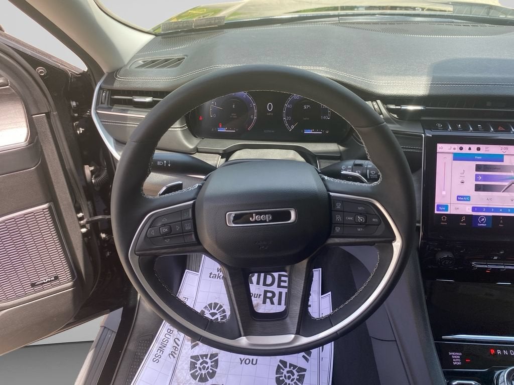 2023 Jeep Grand Cherokee L Limited 4x4