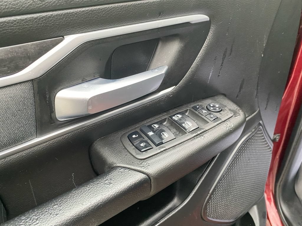 2022 RAM 1500 Big Horn Crew Cab 4x4 5'7" Box