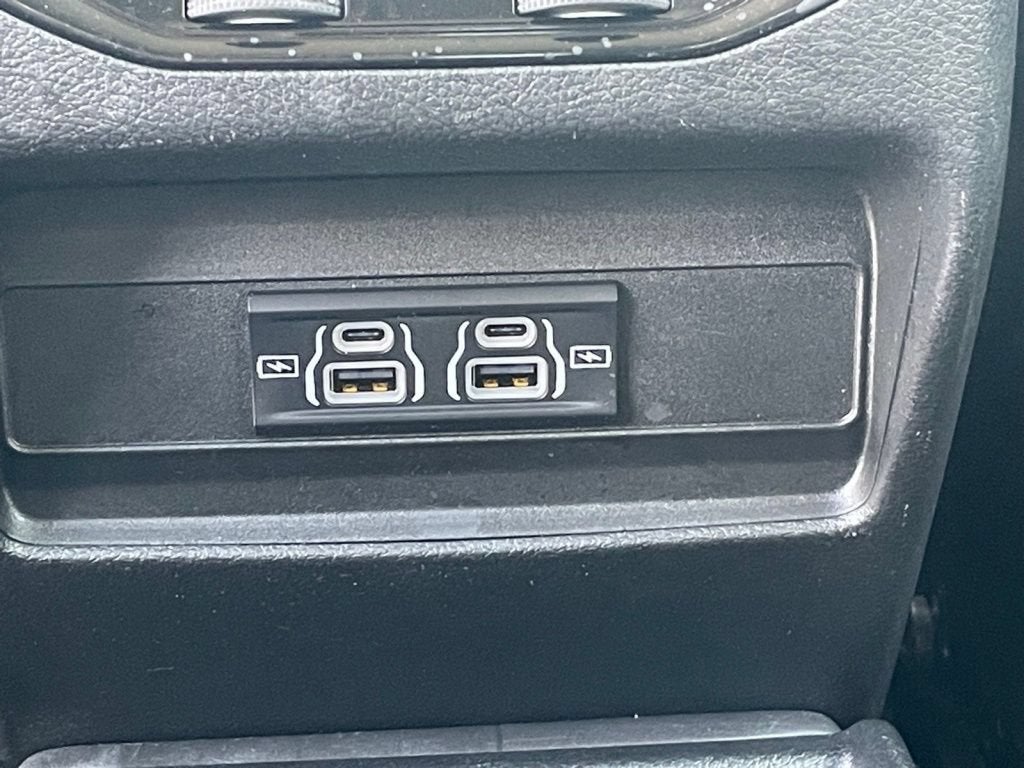 2023 Jeep Grand Cherokee L Laredo 4x4