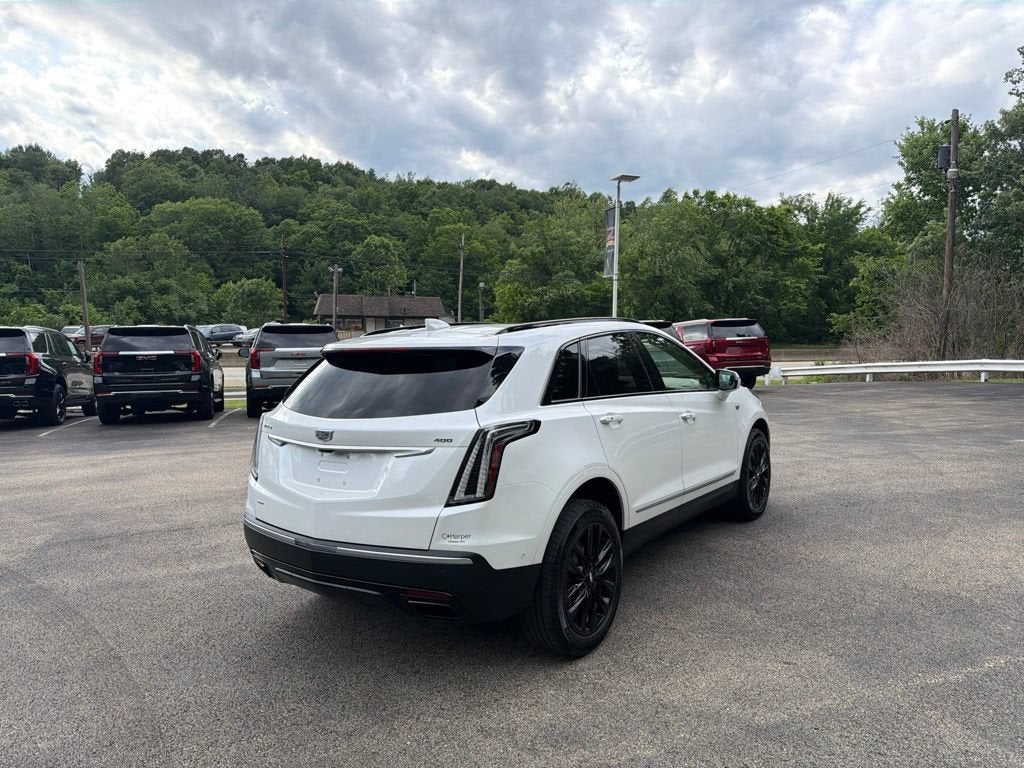 2024 Cadillac XT5 Sport