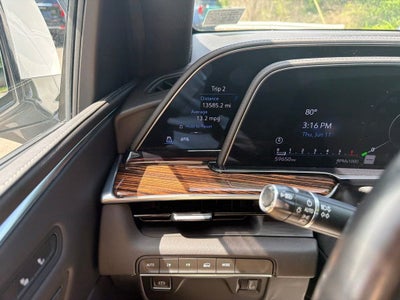 2022 Cadillac Escalade Luxury