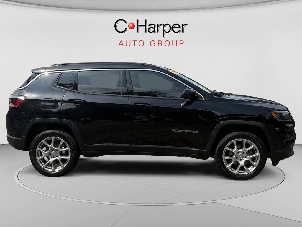 2022 Jeep Compass Latitude Lux 4x4
