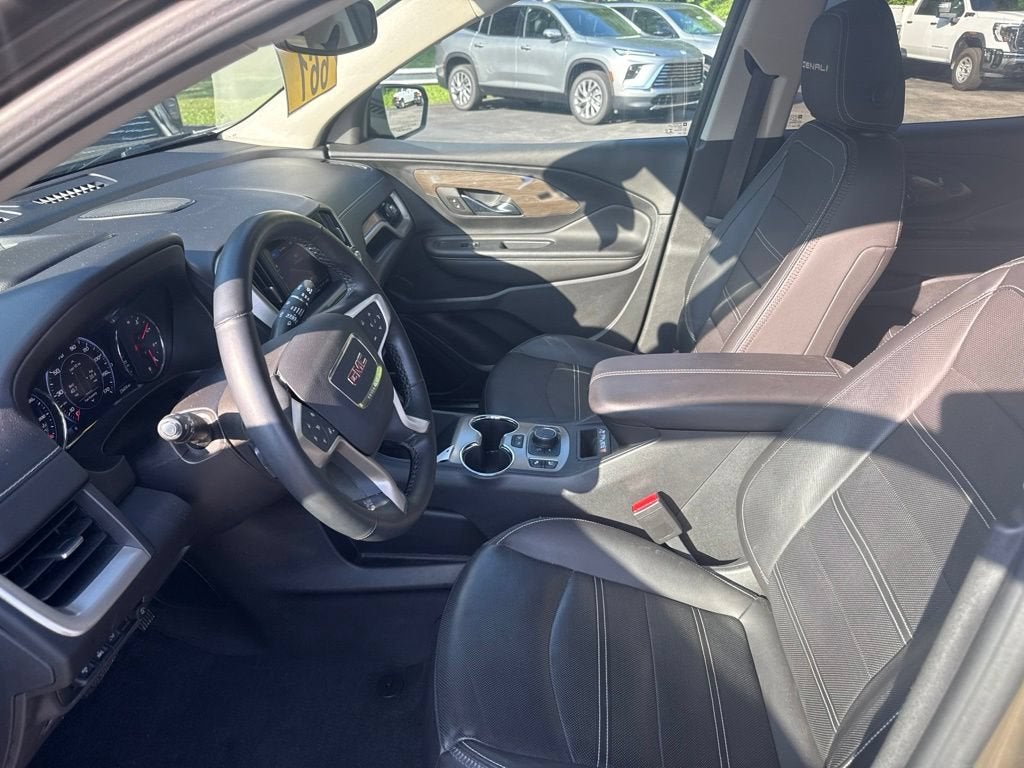 2023 GMC Terrain Denali