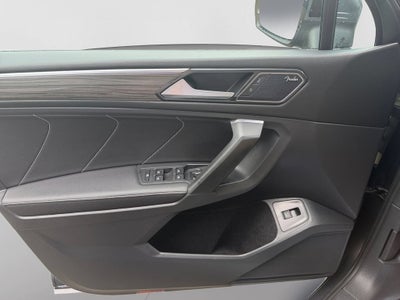 2022 Volkswagen Tiguan SEL R-Line