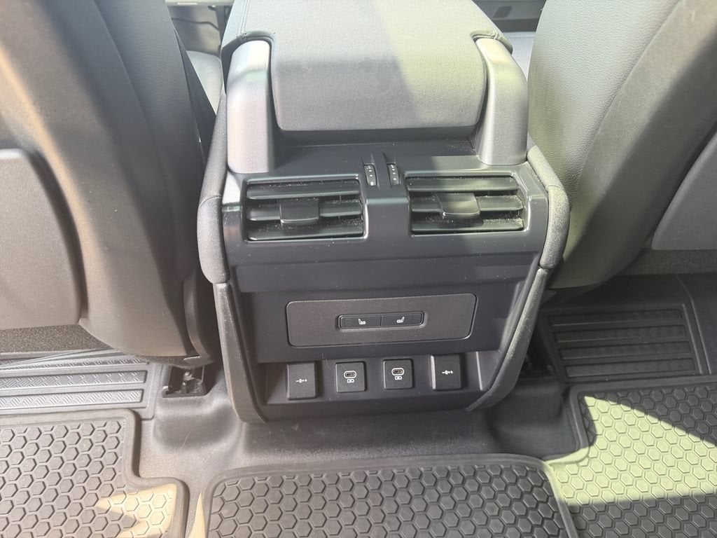 2022 Land Rover Defender 110 S