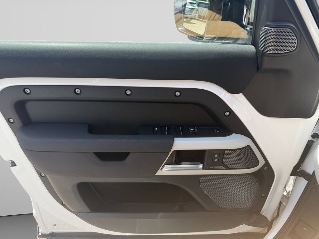 2022 Land Rover Defender 110 S