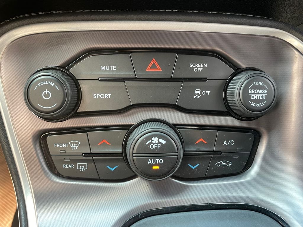 2021 Dodge Challenger SXT