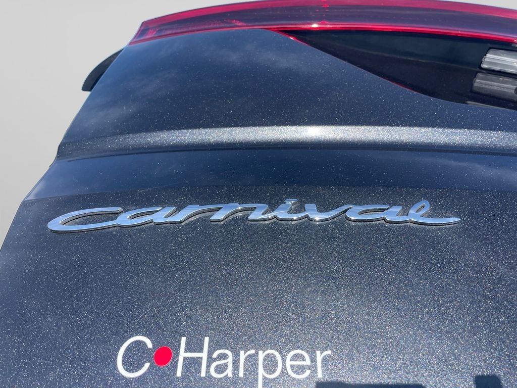 2022 Kia Carnival LX