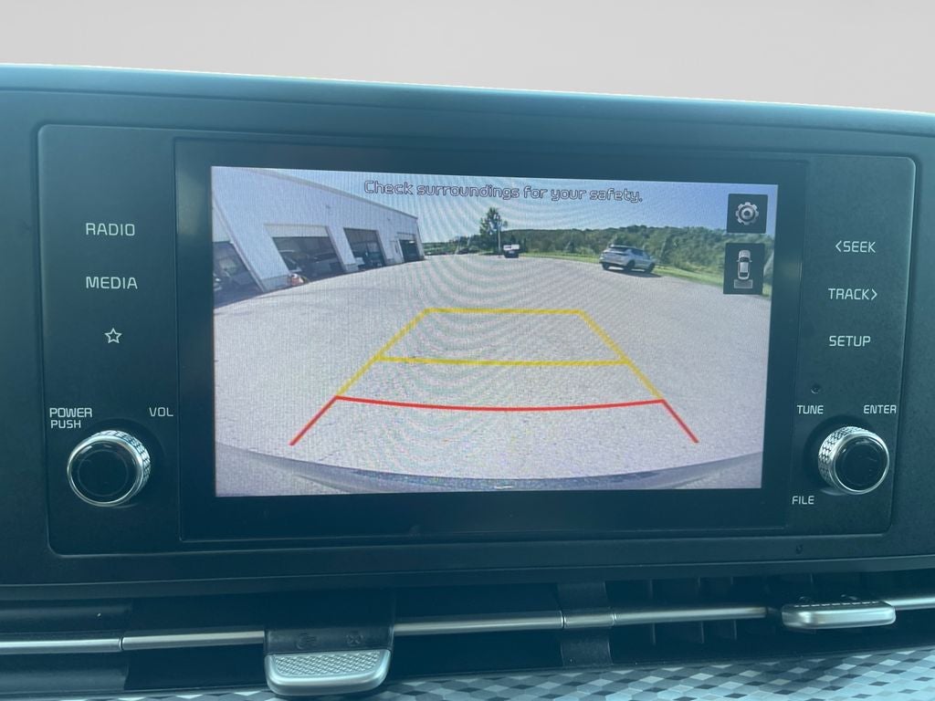 2022 Kia Carnival LX