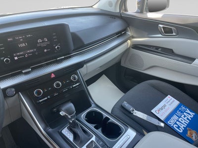2022 Kia Carnival LX