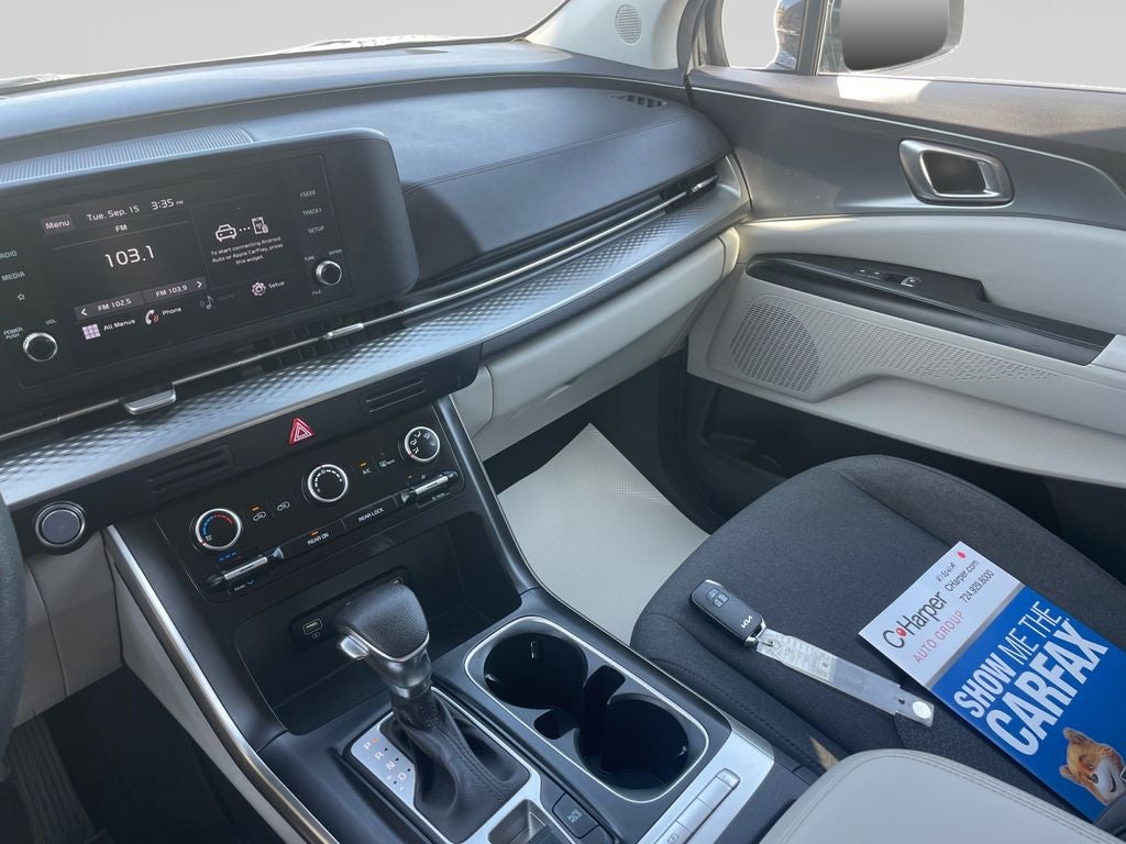 2022 Kia Carnival LX