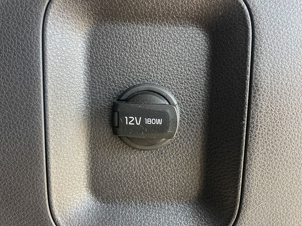 2022 Kia Carnival LX