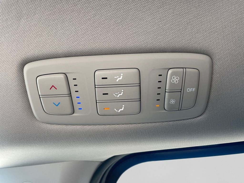 2022 Kia Carnival LX