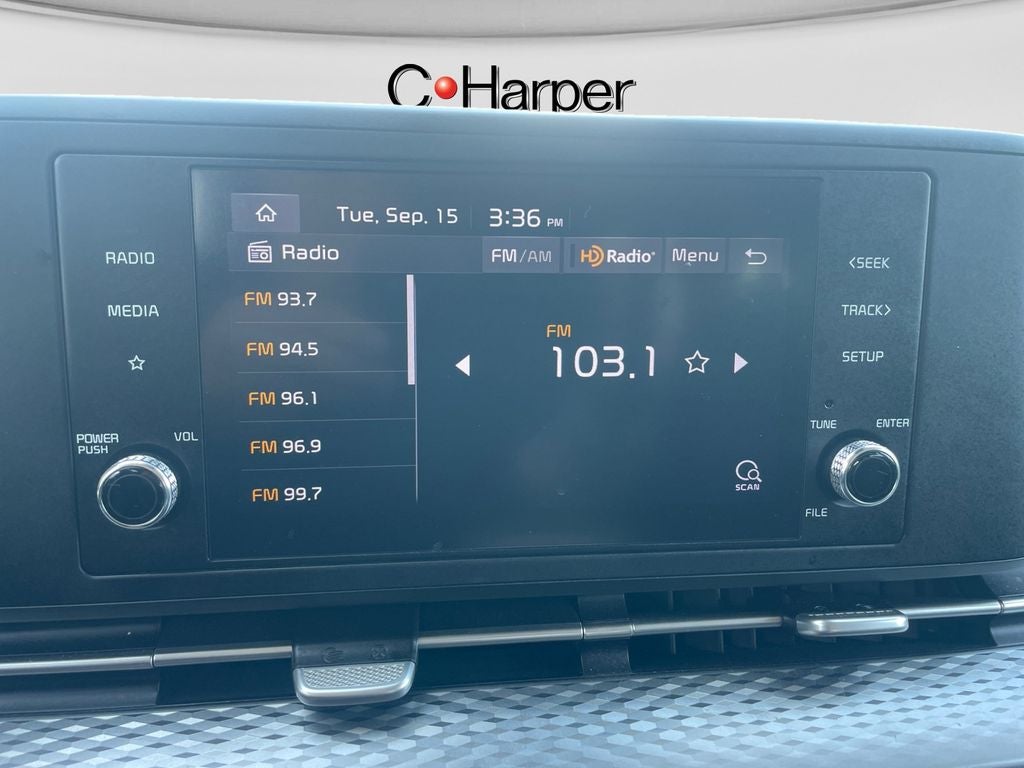 2022 Kia Carnival LX
