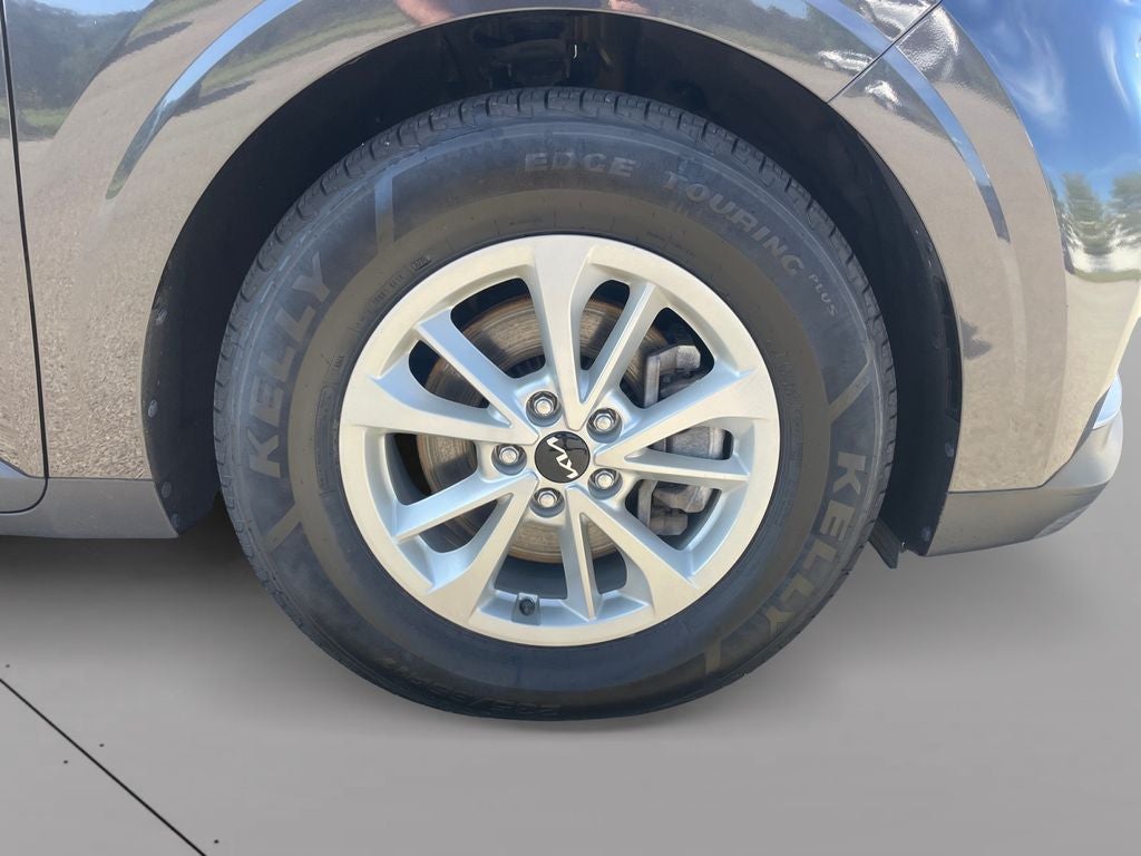 2022 Kia Carnival LX