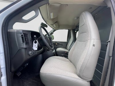 2025 Chevrolet Express Cargo WT