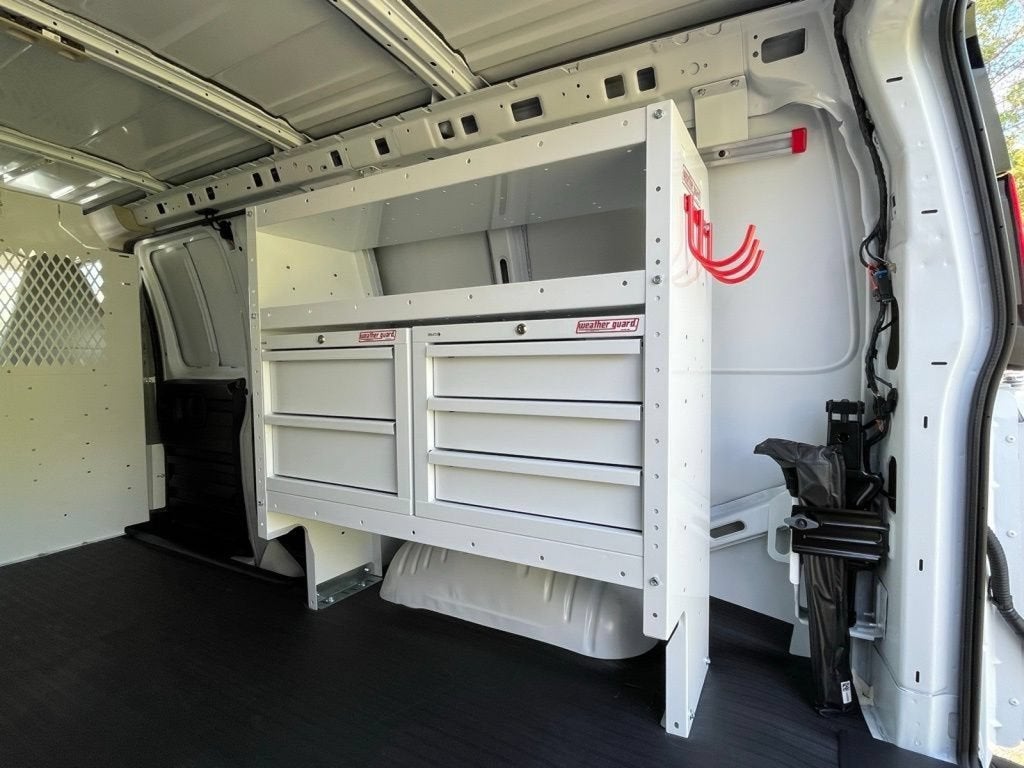 2025 Chevrolet Express Cargo Work Van - Photo 19