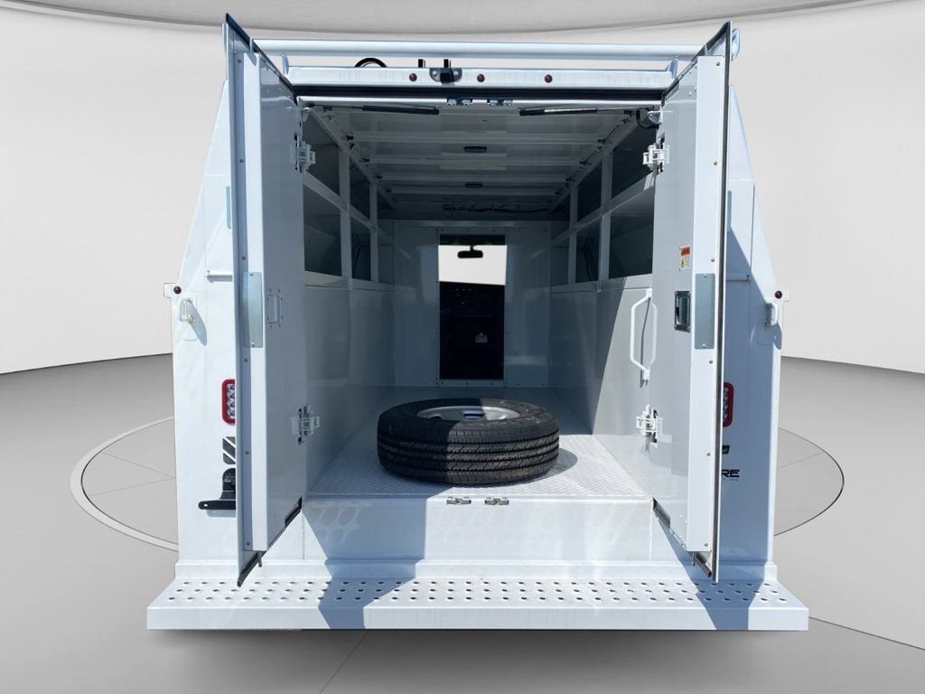 2026 Chevrolet Express Cutaway 3500 1WT