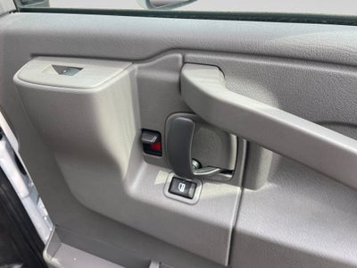2026 Chevrolet Express Cutaway 3500 1WT