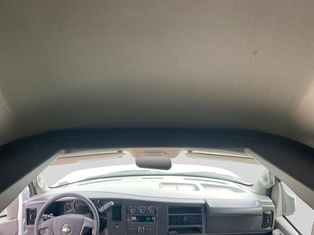 2026 Chevrolet Express Cutaway 3500 1WT